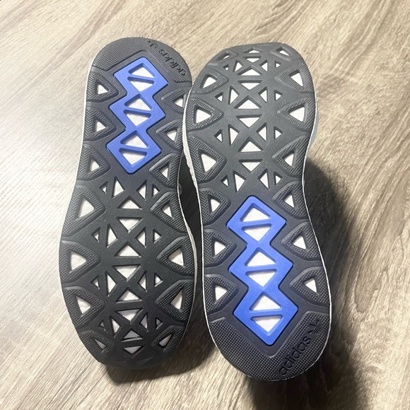 Adidas Arkyn Boost Women’s - Picture 9 of 14